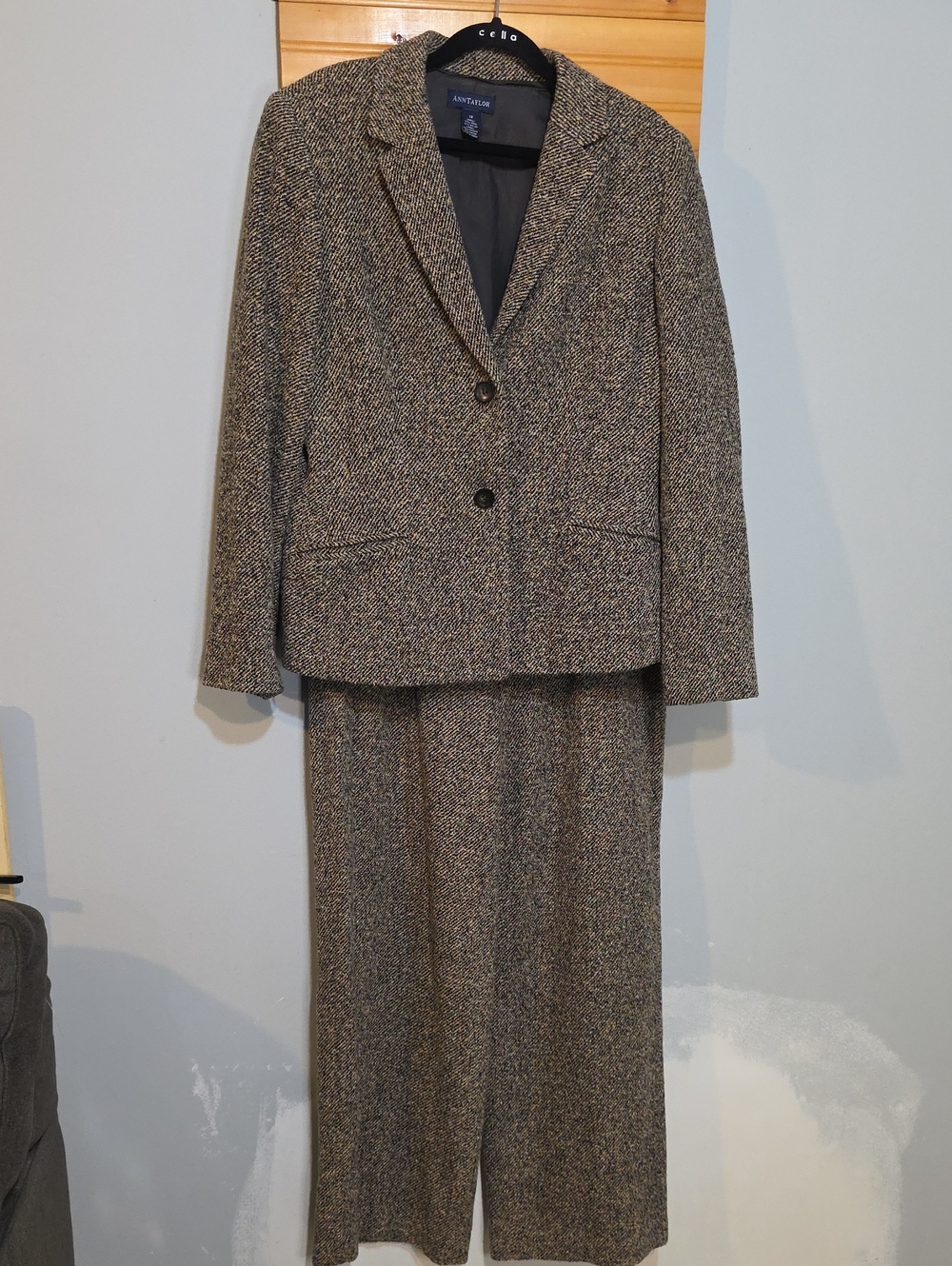 Ann Taylor Brown Tweed 2pc Suit Set Blazer & Trousers Size 12 EUC